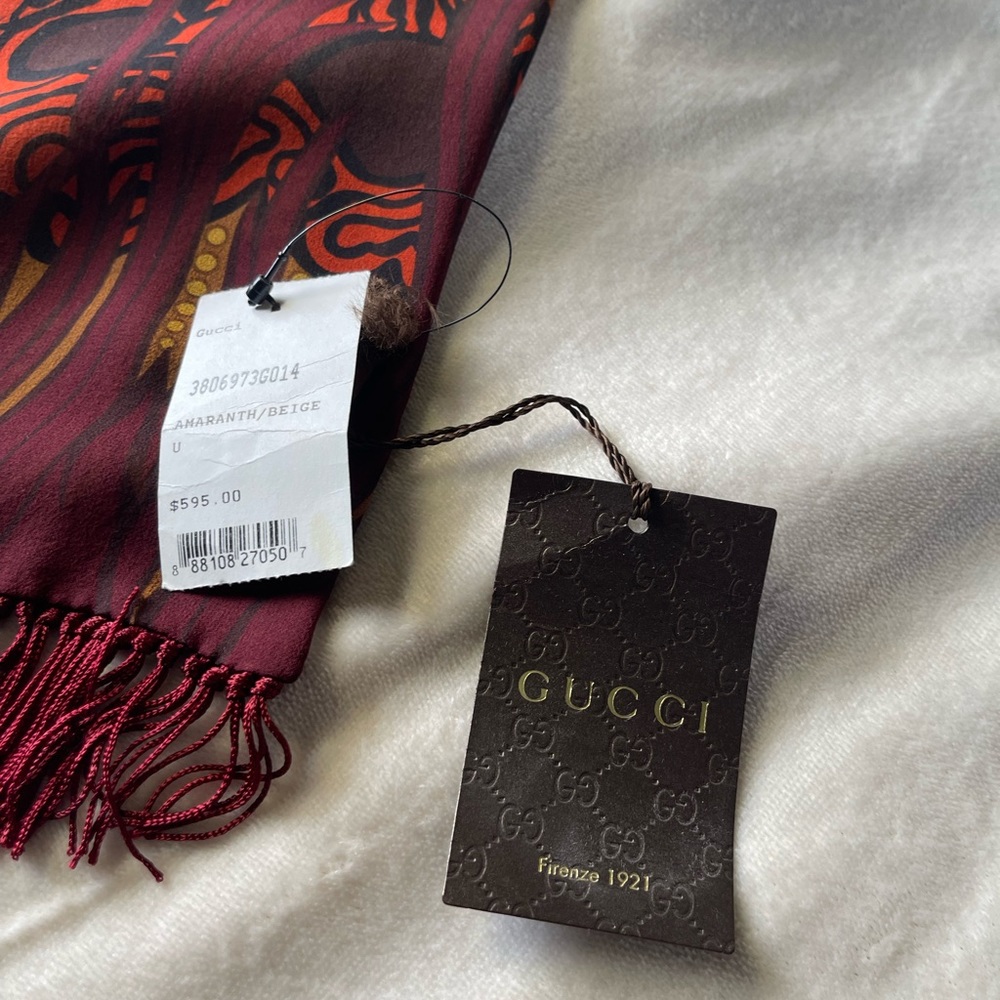 Gucci 8’ X 70’ with fringe scarf: NEW - Picture 4 of 5